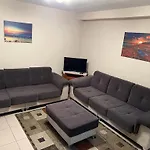 Entire Nice Apartment, In The Center